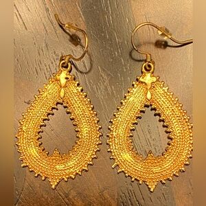Gold tone dangle teardrop earrings